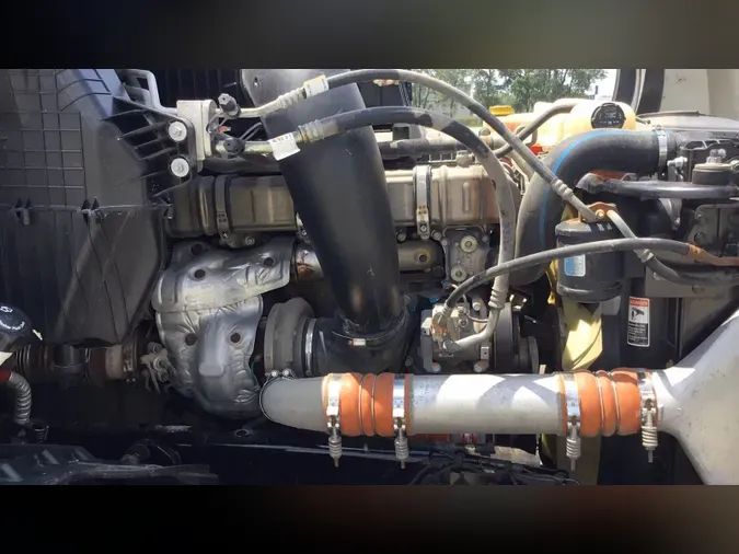 2020 Freightliner Cascadia 126