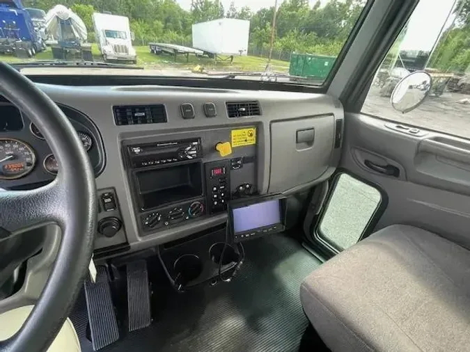 2020 Peterbilt 337