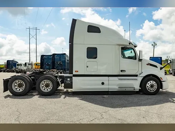 2022 PETERBILT 579