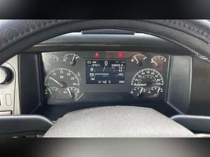 2020 VOLVO VNR640