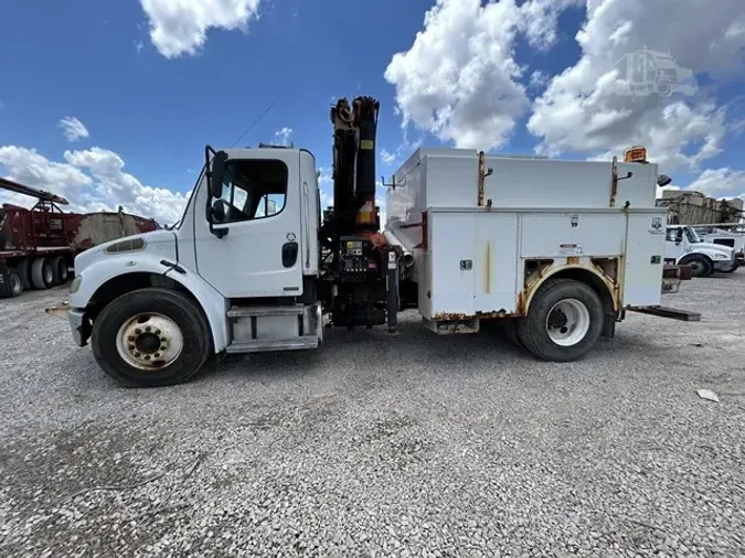 2009 FREIGHTLINER BUSINESS CLASS M2 106