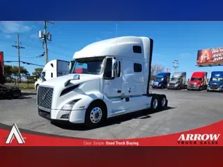 2023 VOLVO VNL760