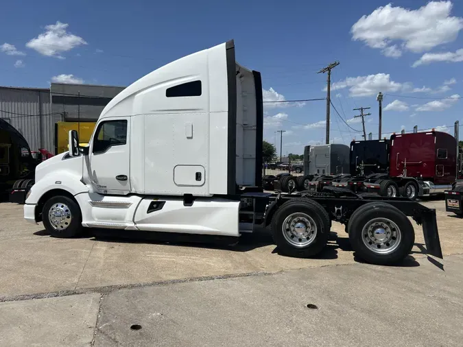 2021 Kenworth T680