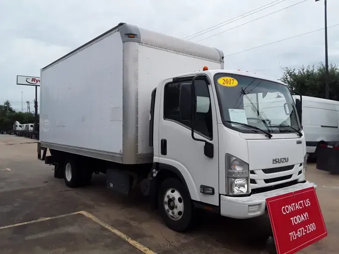 2017 ISUZU NPR HD