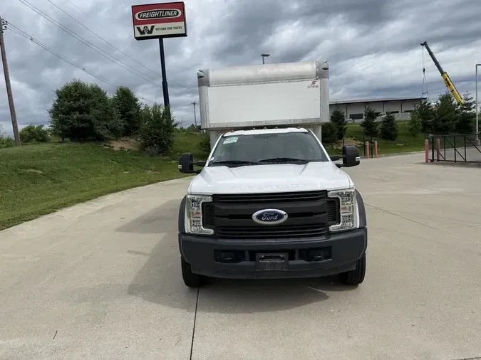 2019 Ford Super Duty Chassis Cab F-550 XL Crew Cabb424e7b4449872194660c1c6f5c28a1b