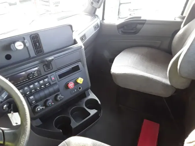 2019 NAVISTAR INTERNATIONAL LT625 DAYCAB T/Ab42583363d0b1f0415ac645c3171ae59