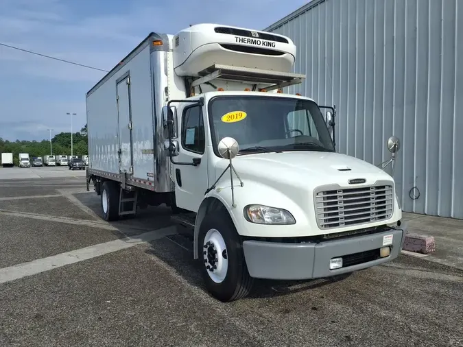 2019 FREIGHTLINER M2 106