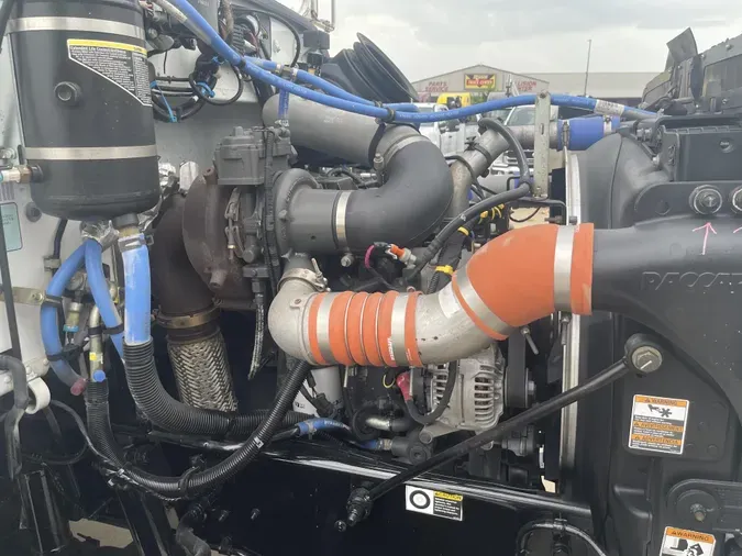 2019 Peterbilt 337