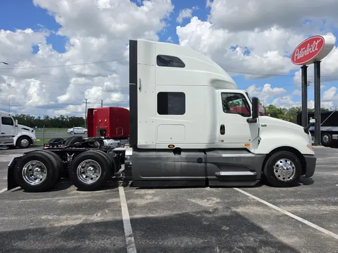 2022 International LT625b42a699f9db2c470e456d52d133fe3ef