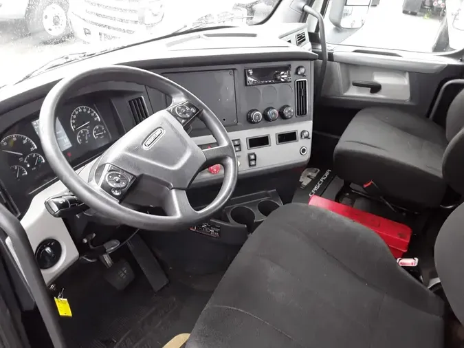 2019 FREIGHTLINER NEW CASCADIA 116