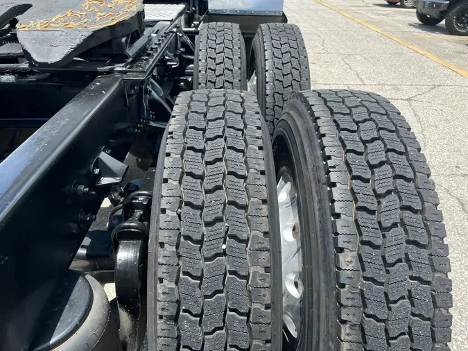 2022 Kenworth T680