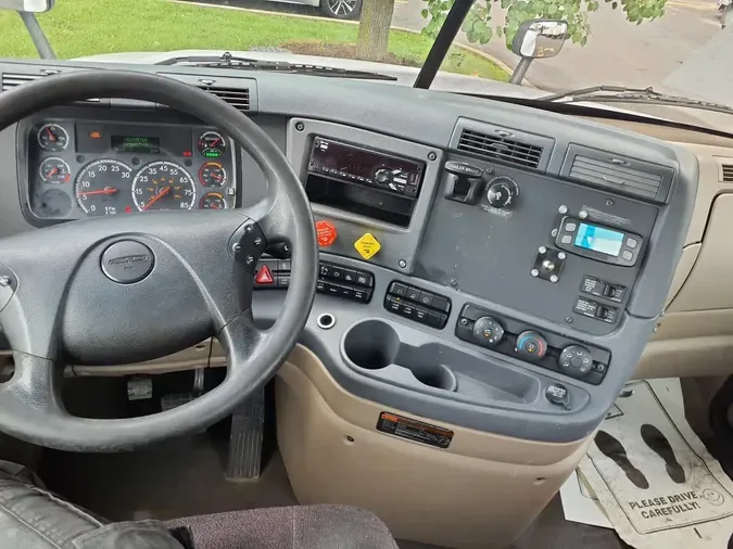 2018 FREIGHTLINER CASCADIA 125