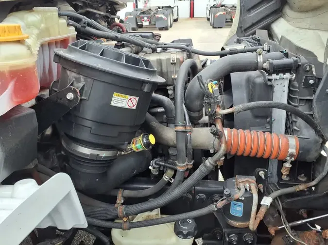 2020 FREIGHTLINER M2 106