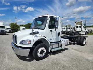 2019 FREIGHTLINER/MERCEDES M2 106