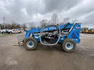 2011 GENIE GTH844