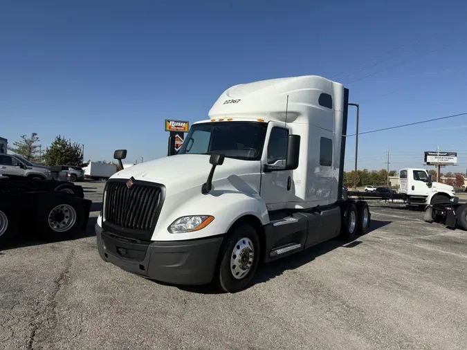 2022 International LT625b437fd7ebe24d96300426d6c8fe99430