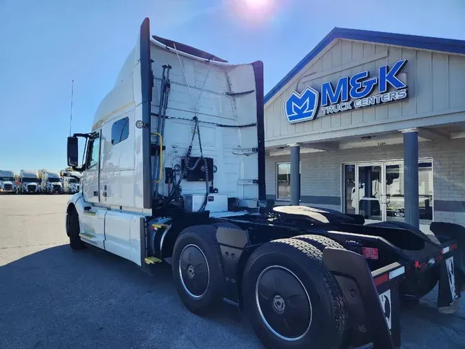 2022 VOLVO VNL64T740b438a0d0a3514e9680e33346f78869ae