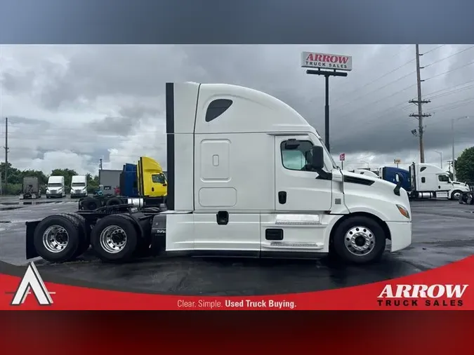 2021 FREIGHTLINER CA126