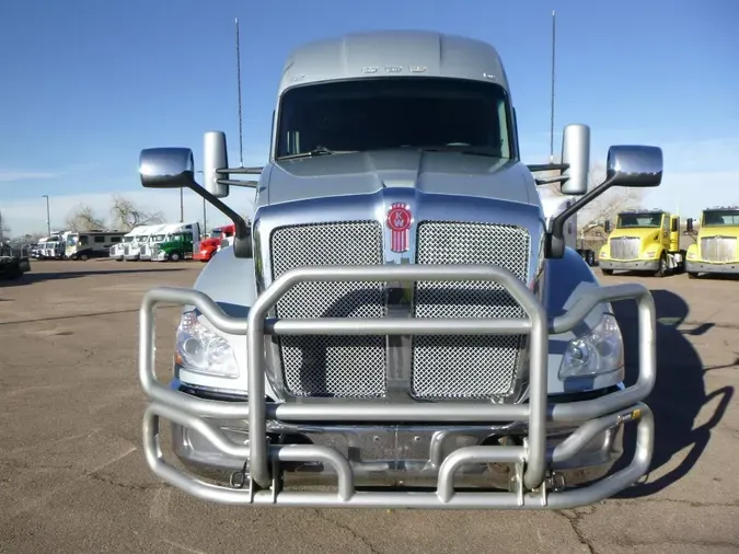 2022 Kenworth T680