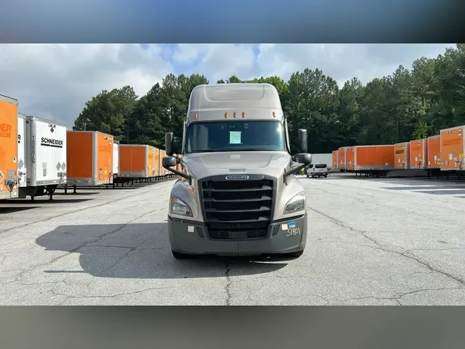2021 Freightliner Cascadia