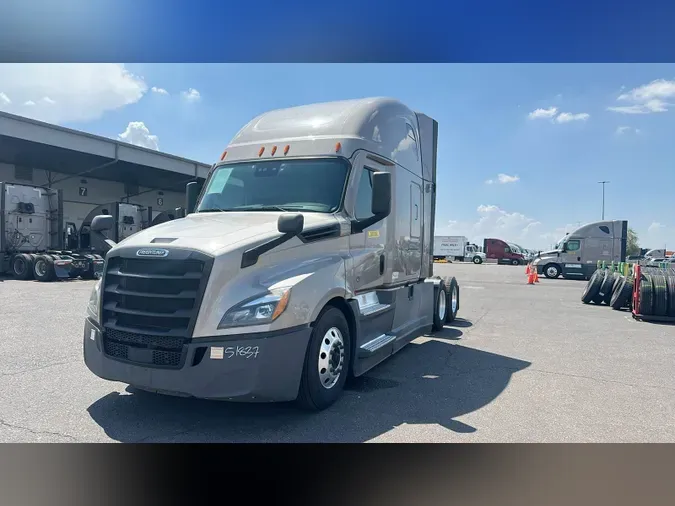 2021 Freightliner Cascadia 126
