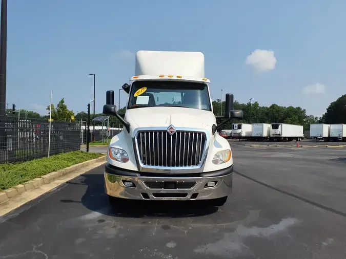 2019 NAVISTAR INTERNATIONAL LT625 DAYCAB T/A