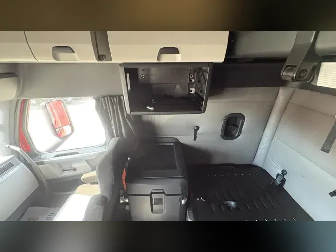 2022 Freightliner Cascadia