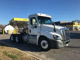 2016 FREIGHTLINER X12564ST