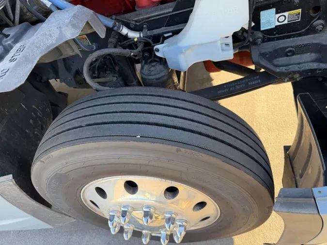 2024 Kenworth T680b44cc39881cf59a58569ad4f6ad513d9