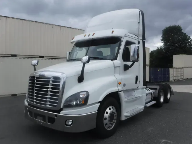 2018 FREIGHTLINER/MERCEDES CASCADIA 125b44ce68f03d24a465bd84f22a4bfb452