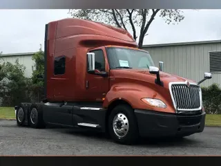 2019 International LT625 6x4