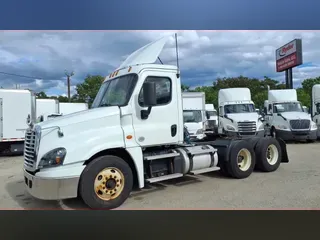 2019 FREIGHTLINER/MERCEDES CASCADIA 125