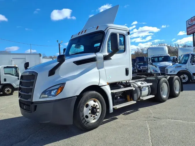 2019 FREIGHTLINER/MERCEDES CASCADIAb44f5339997a89c03afd43062c3bdb7d