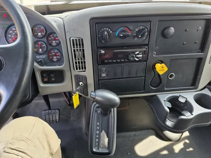2018 NAVISTAR INTERNATIONAL 4300 LP