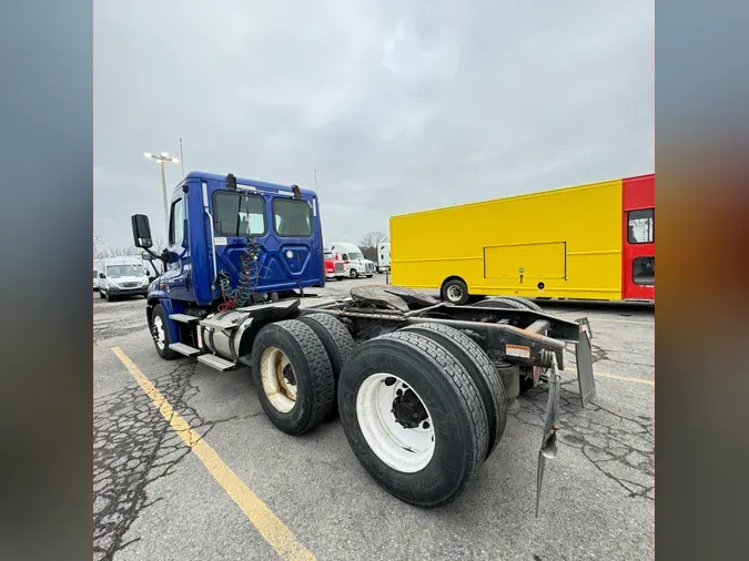 2020 FREIGHTLINER/MERCEDES CASCADIA 125