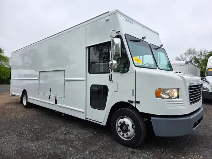 2017 FRTLR CUSTOM CHASSIS CORP MT55