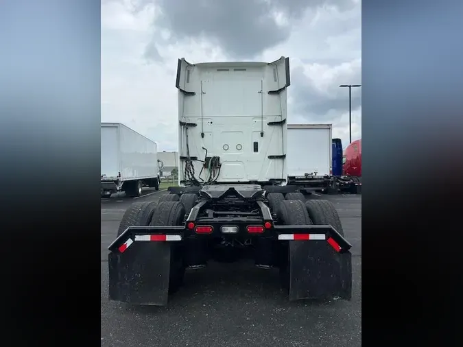 2020 International LT625