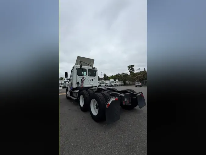 2020 FREIGHTLINER/MERCEDES CASCADIA 125b456ca7f081e0d9e859e159b50b3d866