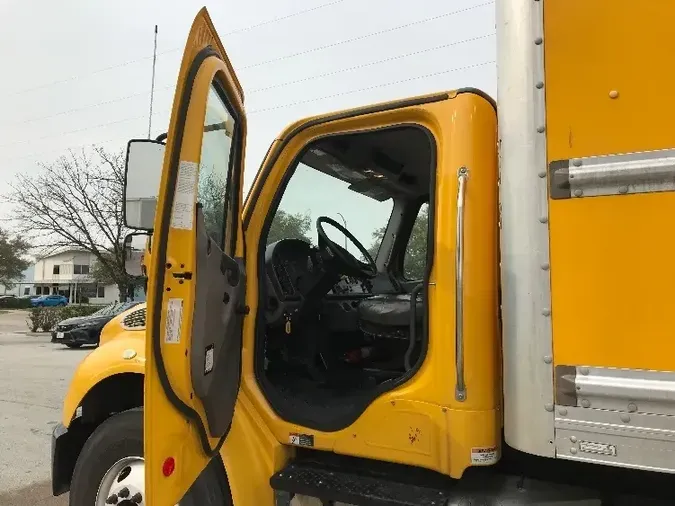 2018 Freightliner M2