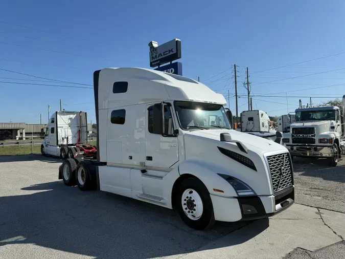 2019 Volvo VNL64T760