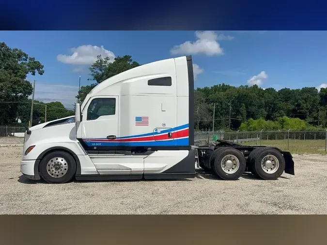 2024 Kenworth T680