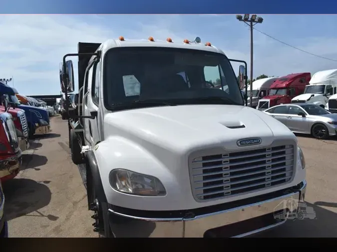 2010 FREIGHTLINER BUSINESS CLASS M2 106