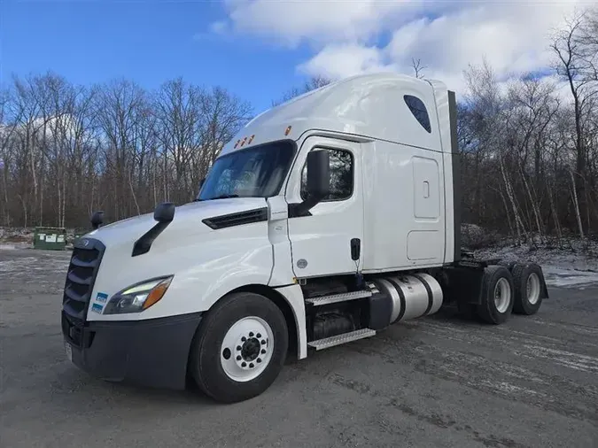 2020 FREIGHTLINER CA126