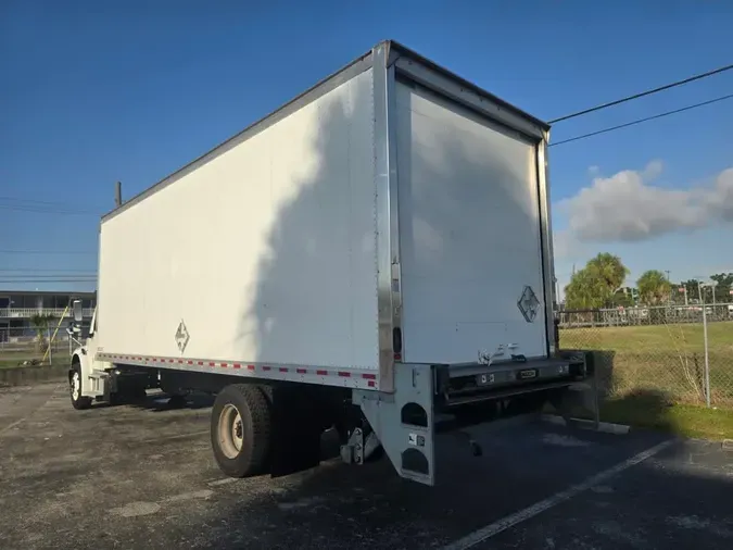 2021 FREIGHTLINER/MERCEDES M2 106