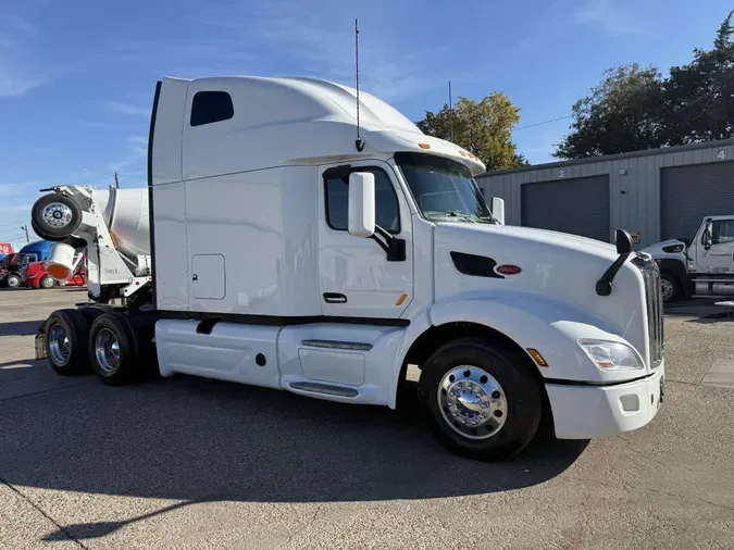 2022 Peterbilt 579