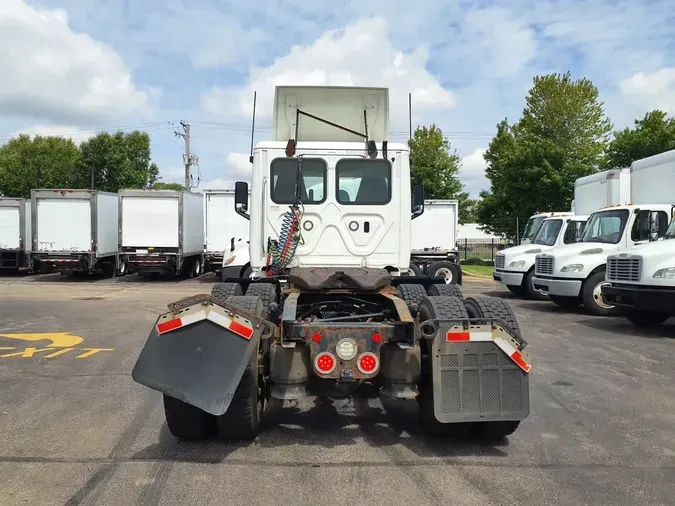 2019 FREIGHTLINER NEW CASCADIA PX12664