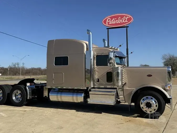 2019 PETERBILT 389