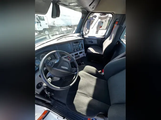 2020 FREIGHTLINER/MERCEDES NEW CASCADIA 116