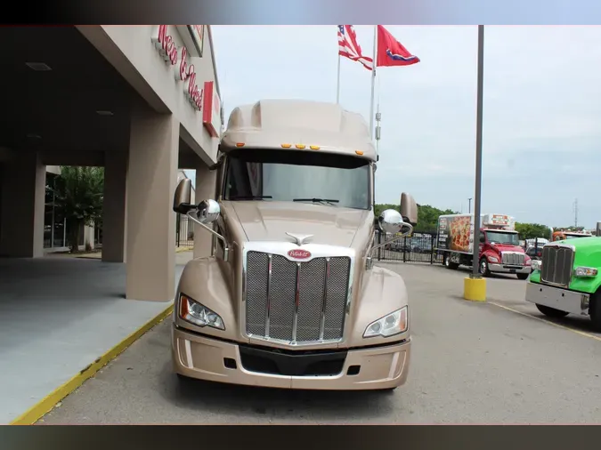 2023 Peterbilt 579