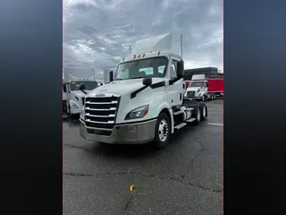 2020 FREIGHTLINER/MERCEDES NEW CASCADIA PX12664